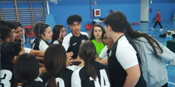 Los Equipos de Voleibol y Fútbol Sala del Venancio Blanco Celebran sus Éxitos